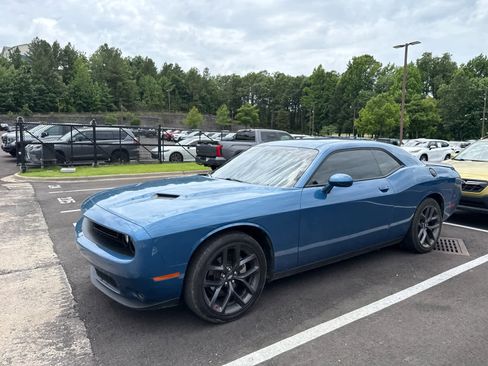 Used 2023 Dodge Challenger SXT w/ Blacktop Package RWD image 4