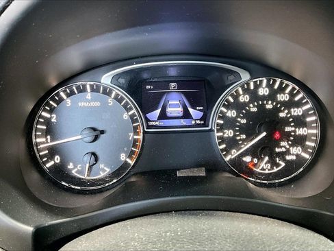 Used 2017 Nissan Altima 2.5 SV FWD image 18