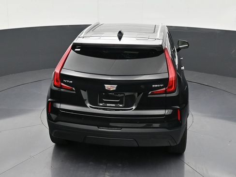 Certified 2024 Cadillac XT4 Luxury w/ Cold Weather Package FWD image 16