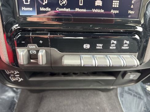 New 2026 RAM 2500 Tradesman AWD/4WD image 17
