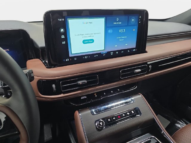 New 2027 Lincoln Aviator Reserve w/ Jet Appearance Package AWD/4WD image 17