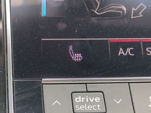 Used 2025 Audi Q7 3.0T Premium Plus image 27