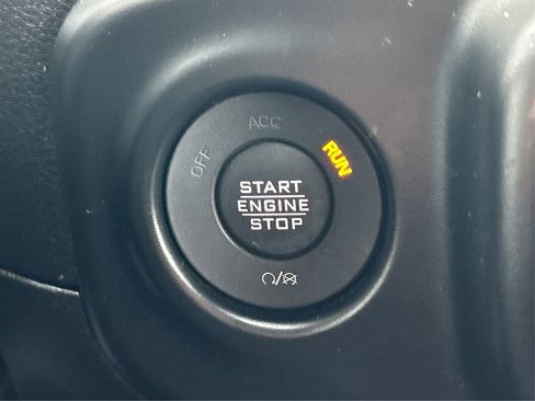 Certified 2022 Jeep Wrangler Unlimited Sport image 30