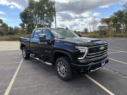 New 2026 Chevrolet Silverado 2500 LT w/ Z71 Chrome Sport Edition image 3