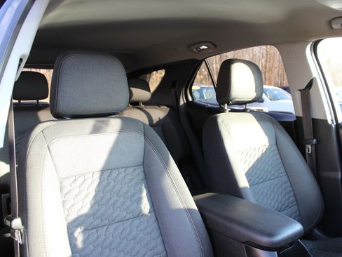 Used 2018 Chevrolet Equinox LT FWD image 35