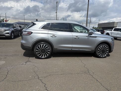 Certified 2023 Lincoln Nautilus Black Label AWD/4WD image 6