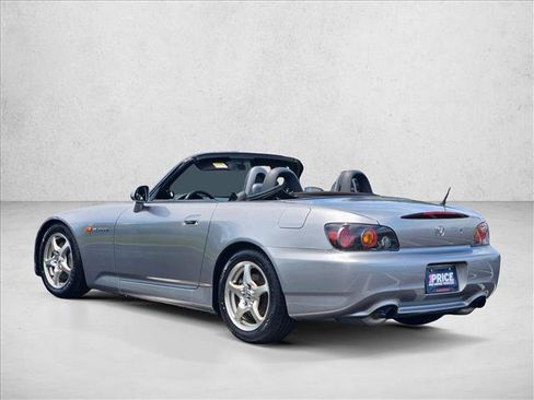 Used 2004 Honda S2000 image 8