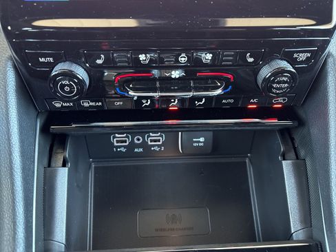 New 2025 Jeep Grand Cherokee Limited image 19