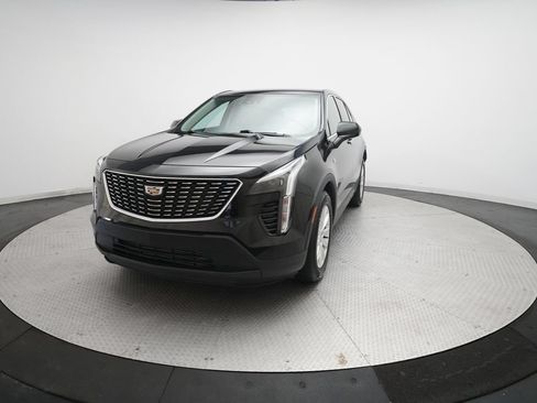 Used 2020 Cadillac XT4 Luxury w/ Cold Weather Package AWD/4WD image 12