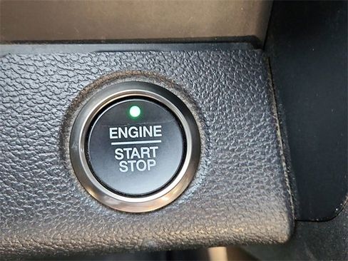 Used 2018 Ford F150 Raptor w/ Equipment Group 802A Luxury image 17