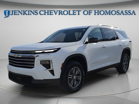 New 2027 Chevrolet Traverse LT w/ Driver Confidence Package FWD image 11