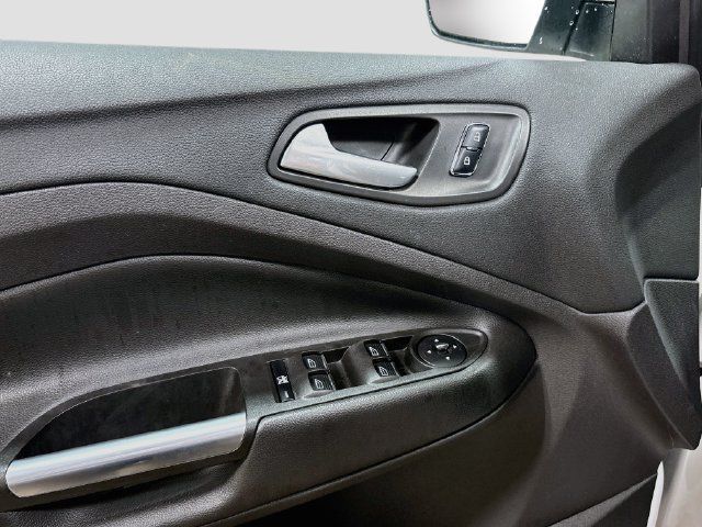 Used 2016 Ford Escape SE w/ SE Leather Comfort Package AWD/4WD image 17