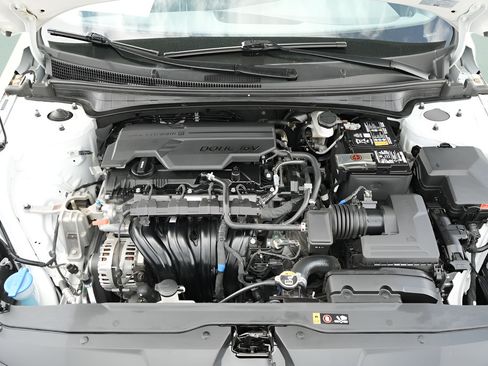 Certified 2023 Hyundai Elantra SEL w/ Cargo Package FWD image 18