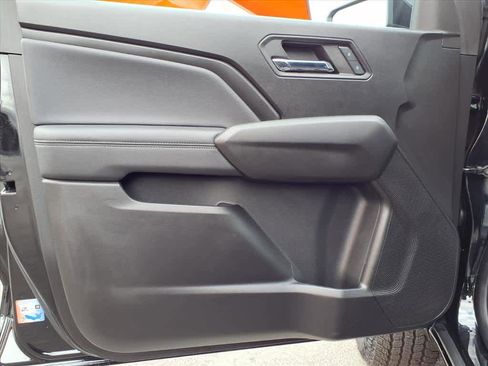 Used 2024 GMC Canyon Elevation image 18