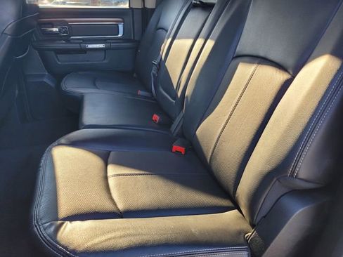 Used 2019 RAM 1500 Laramie image 13