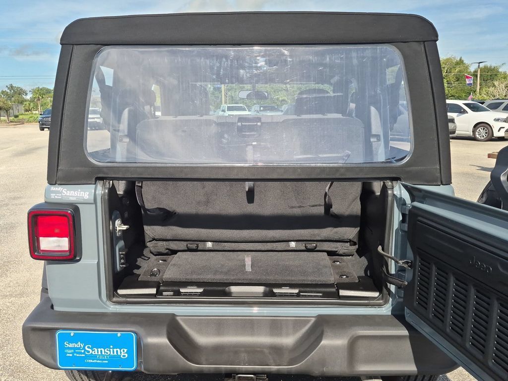 Used 2024 Jeep Wrangler Sport AWD/4WD image 27