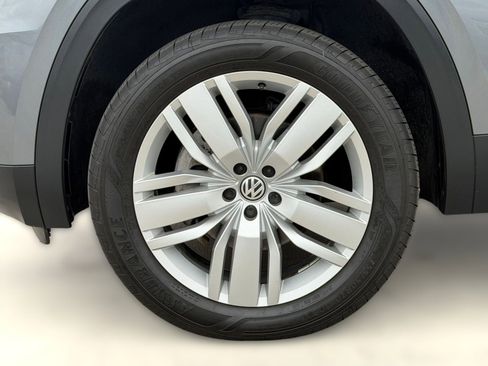 Used 2020 Volkswagen Atlas SE w/ Towing Package FWD image 11