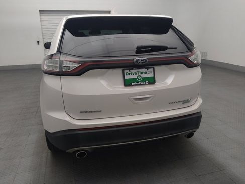 Used 2018 Ford Edge Titanium w/ Ford Safe & Smart Package FWD image 6