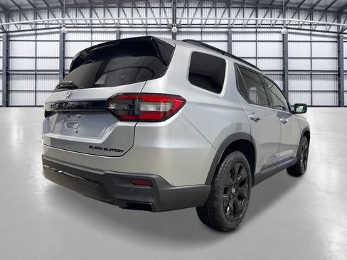 New 2026 Honda Pilot Black Edition image 5