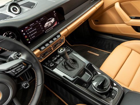 Certified 2024 Porsche 911 GT3 RWD image 37