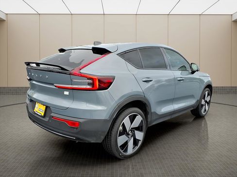 Used 2023 Volvo C40 P8 Recharge Ultimate image 23