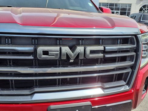 Used 2022 GMC Yukon AT4 w/ Technology Package AWD/4WD image 14