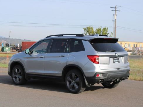 Used 2020 Honda Passport Touring image 3