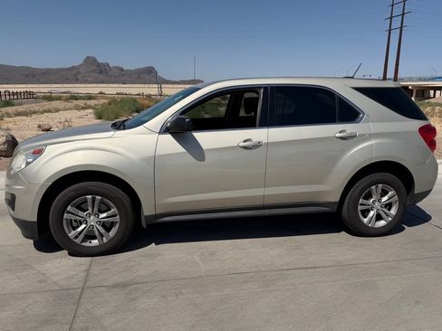 Used 2015 Chevrolet Equinox LS FWD image 12
