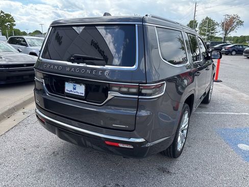 Used 2023 Jeep Grand Wagoneer Series III AWD/4WD image 26