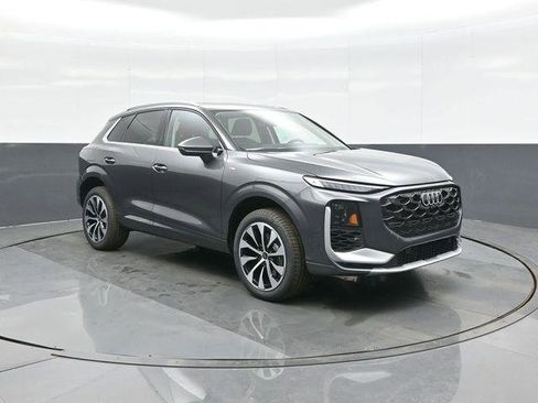 New 2026 Audi Q3 quattro 2.0T image 1