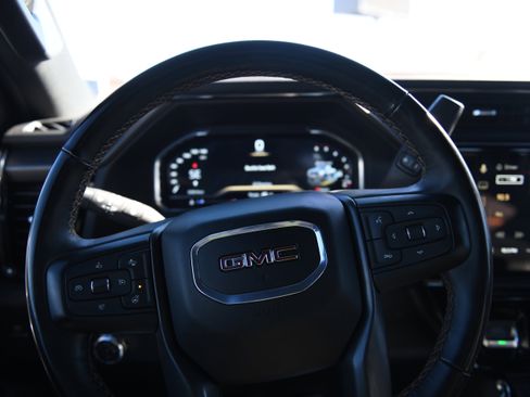 Used 2024 GMC Sierra 2500 AT4 w/ Technology Package image 28