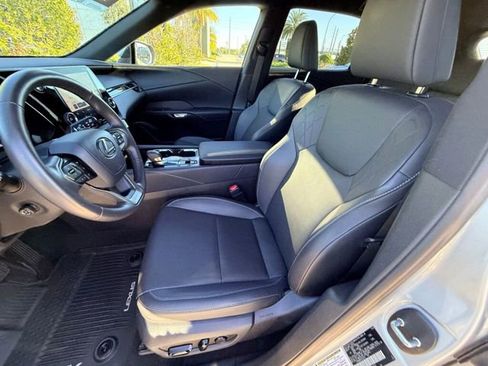 Certified 2025 Lexus RX 350 FWD image 5