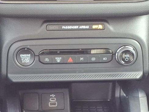 Used 2025 Ford Bronco Sport Badlands image 14