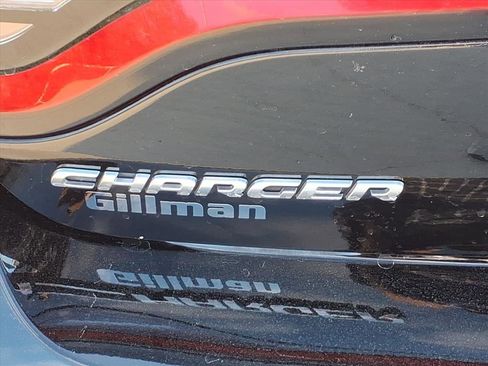 Used 2023 Dodge Charger SXT image 12