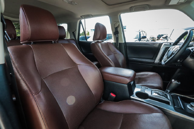 Used 2018 Toyota 4Runner Limited AWD/4WD image 66