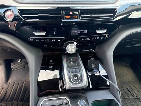 Used 2023 Acura MDX SH-AWD w/ Technology Package image 18
