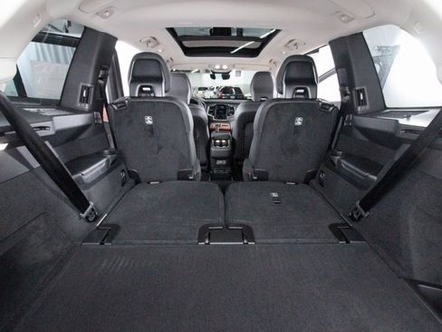 Certified 2025 Volvo XC90 B6 Plus w/ Protection Package Premier image 29