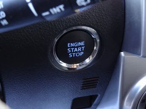 Used 2022 Toyota 4Runner SR5 Premium image 15