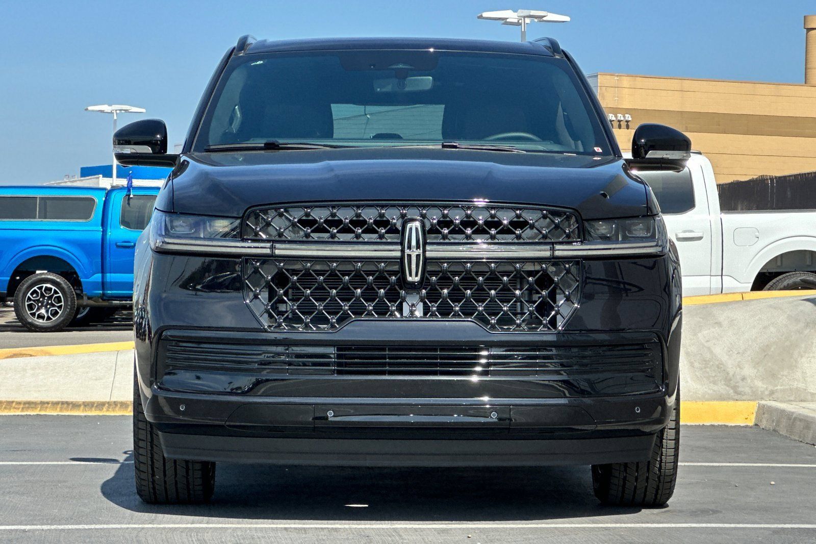 New 2027 Lincoln Navigator L Reserve w/ Jet Appearance Package AWD/4WD image 8