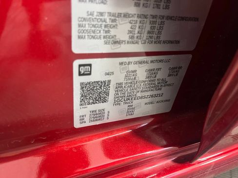 Used 2025 Chevrolet Silverado 1500 RST AWD/4WD image 23