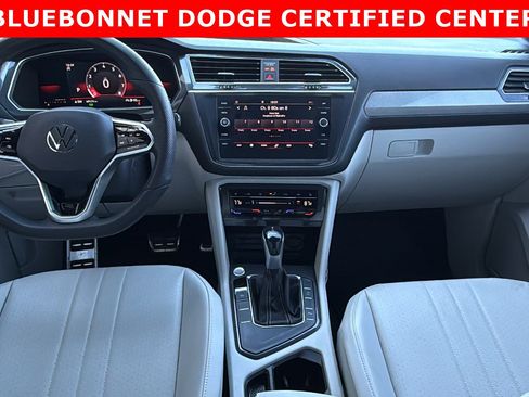 Used 2022 Volkswagen Tiguan SE R-Line image 18