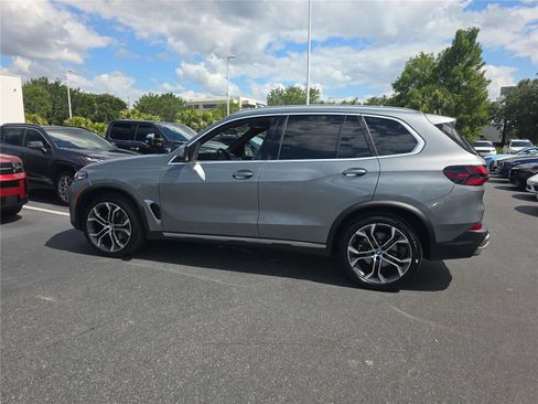 Certified 2024 BMW X5 xDrive40i w/ Parking Assistance Package AWD/4WD image 5
