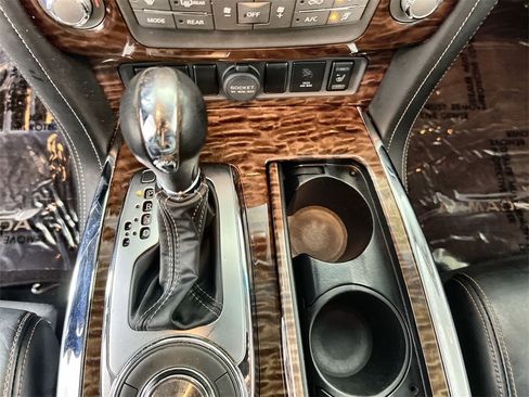 Used 2017 Nissan Armada SL w/ Technology Package image 22