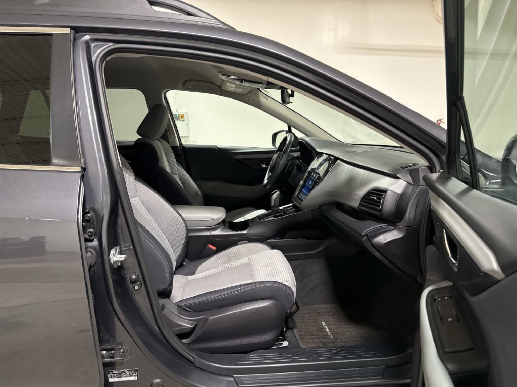Used 2023 Subaru Outback Premium AWD/4WD image 21