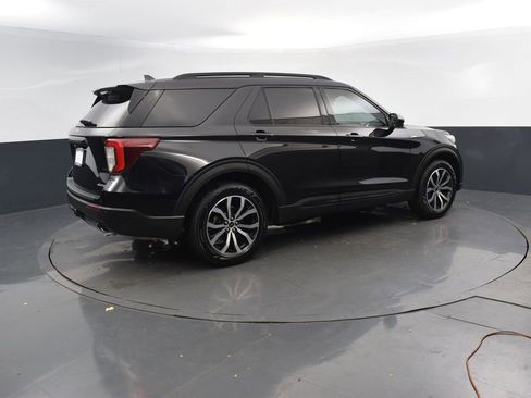 Used 2022 Ford Explorer ST-Line w/ Class IV Trailer Tow Package image 6