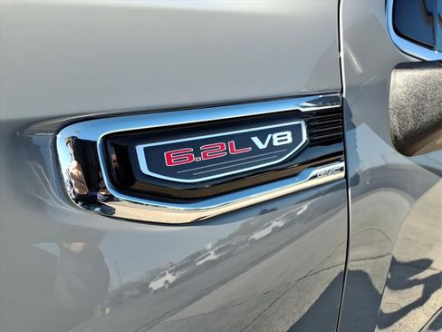 Used 2025 GMC Sierra 1500 Denali image 8