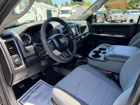 Used 2018 RAM 2500 Tradesman w/ Chrome Appearance Group AWD/4WD image 11