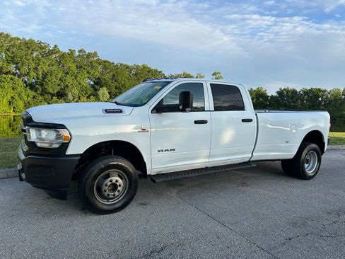 Used 2022 RAM 3500 Tradesman AWD/4WD image 2