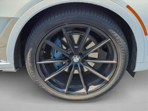 Used 2021 BMW X7 xDrive40i w/ Premium Package AWD/4WD image 23