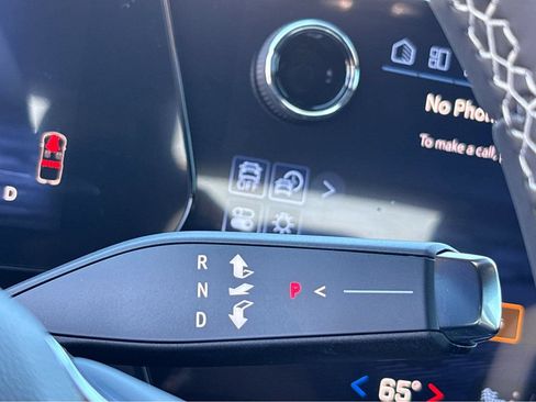New 2025 Chevrolet Blazer EV LT AWD/4WD image 18